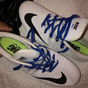 track and field spikes